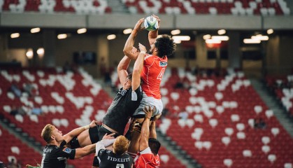 开云体育官网-福克斯末节封神！国王加时险胜热火，新疆旧将成争冠X因素