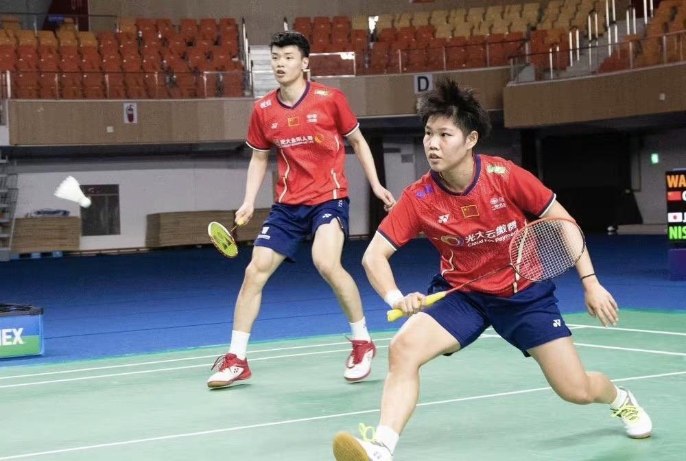 泰国队碾压印尼队，黄鸭组合状态火热