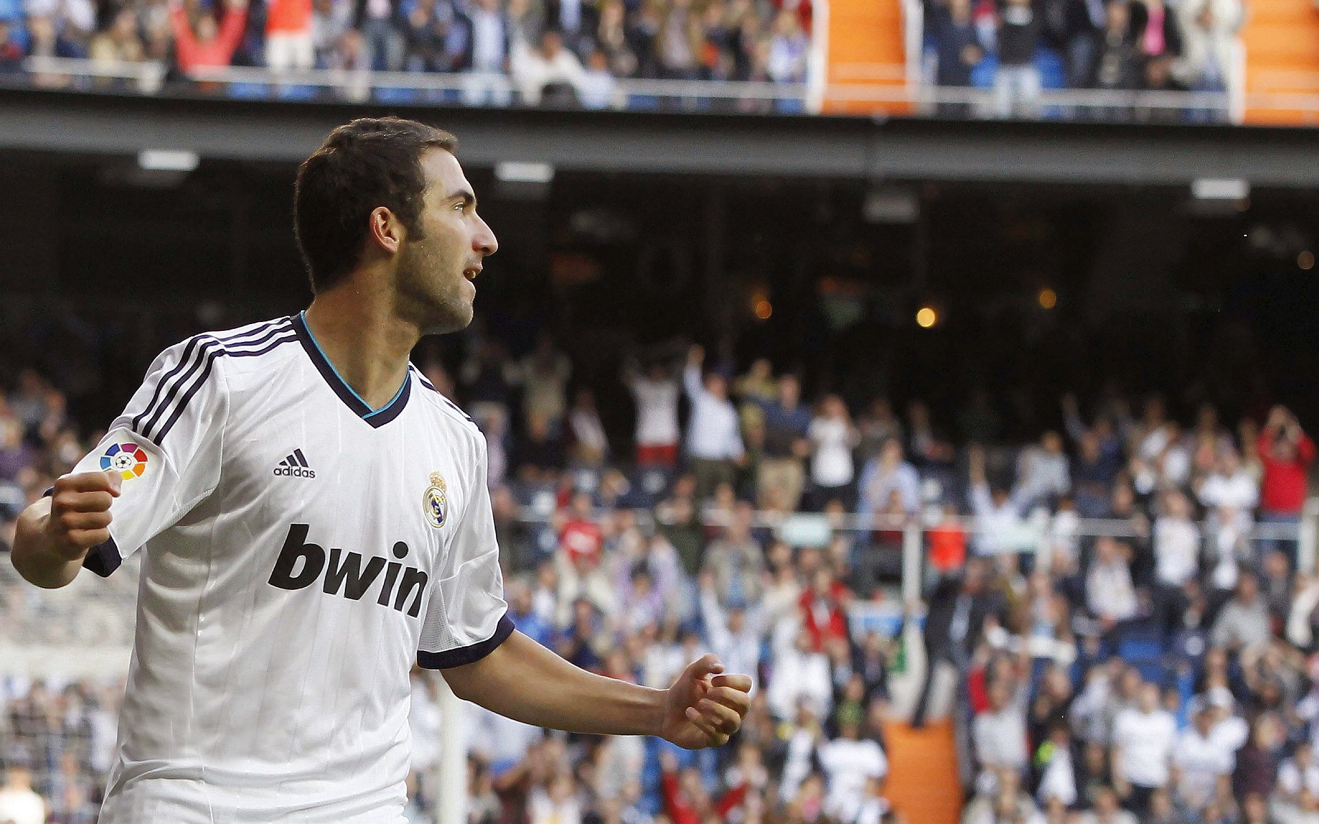 国王全面压制湖人,哈利伯顿在NBA总决赛接管比赛