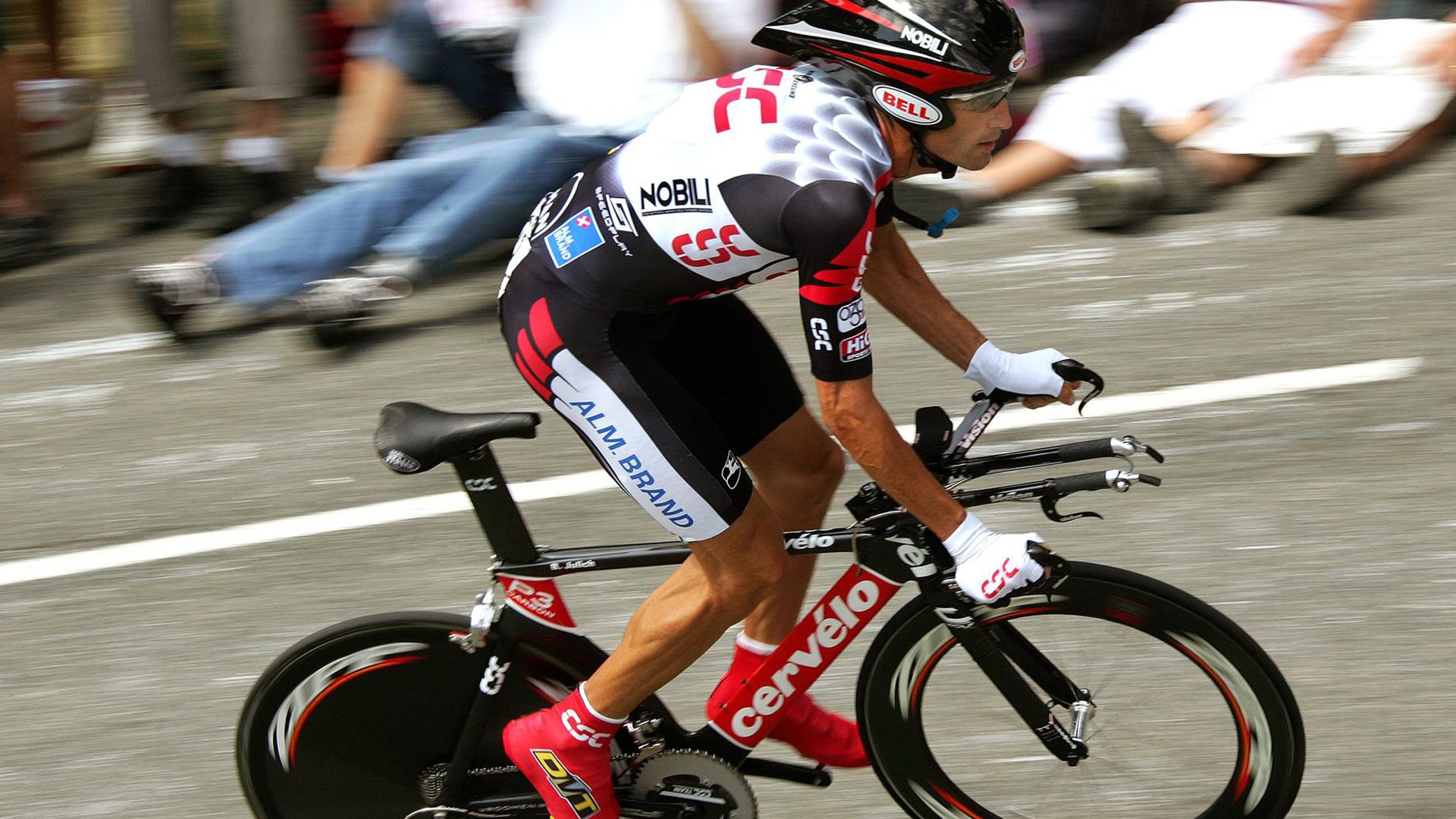 活塞节奏掌控广东队，范弗利特如何成为攻防转换的隐形操盘手？